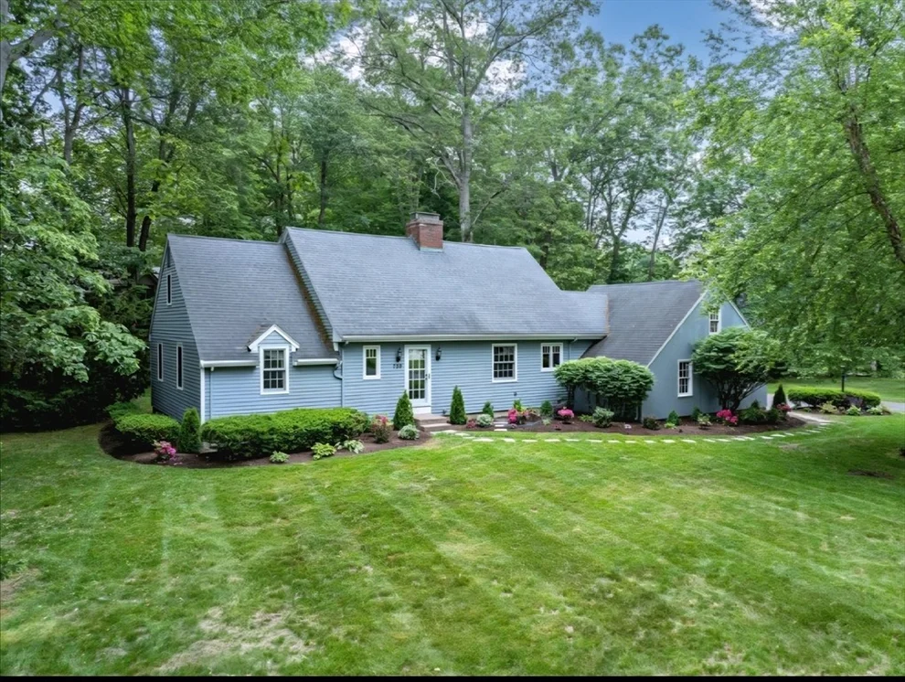 Unit for sale at 759 Williams St, Longmeadow, MA 01106