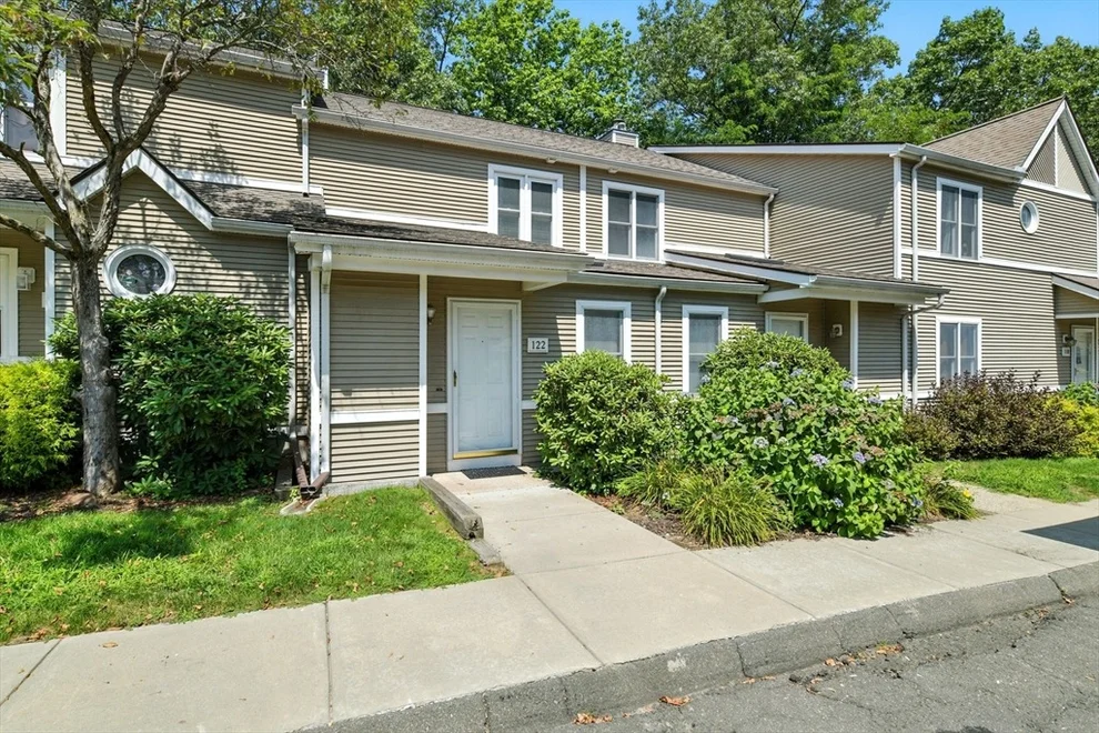 Unit for sale at 61 Abbey Memorial Dr, Chicopee, MA 01020