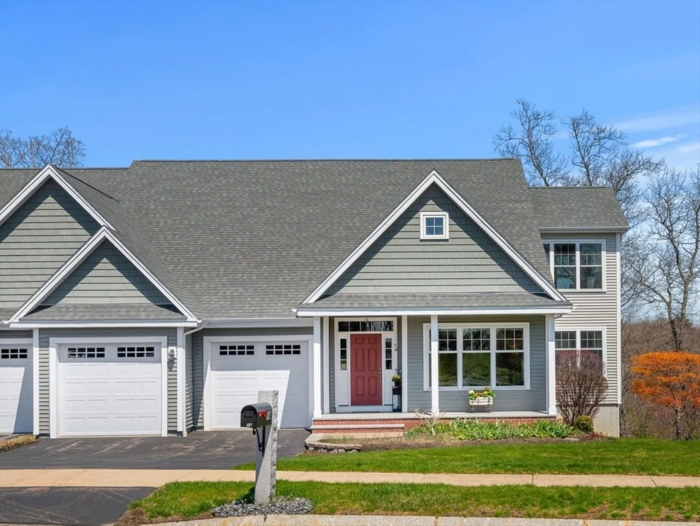 Unit for sale at 14 Riverview Hts, Amesbury, MA 01913