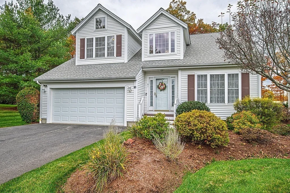 Unit for sale at 61 Saint Andrews Way, Chelmsford, MA 01863