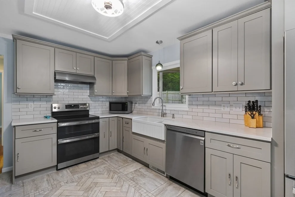Unit for sale at 7 Church St Ext, West Brookfield, MA 01585