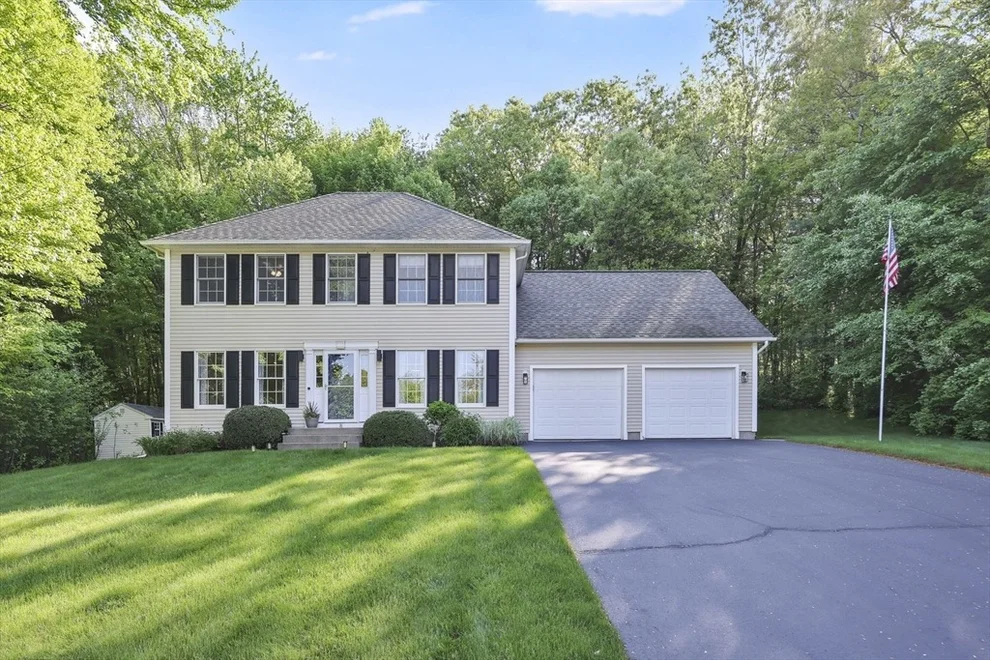 Unit for sale at 18 Yorkshire Pl, East Longmeadow, MA 01028