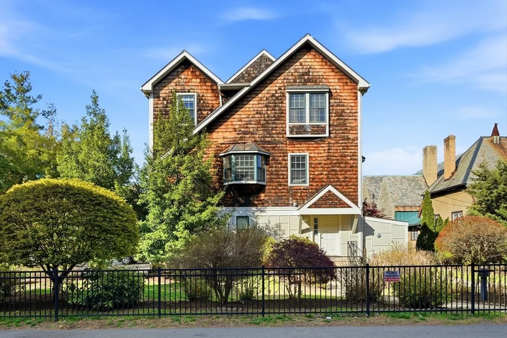 Unit for sale at 523 Hancock St, Quincy, MA 02170