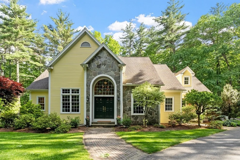 Unit for sale at 277 Main Street, Bolton, MA 01740