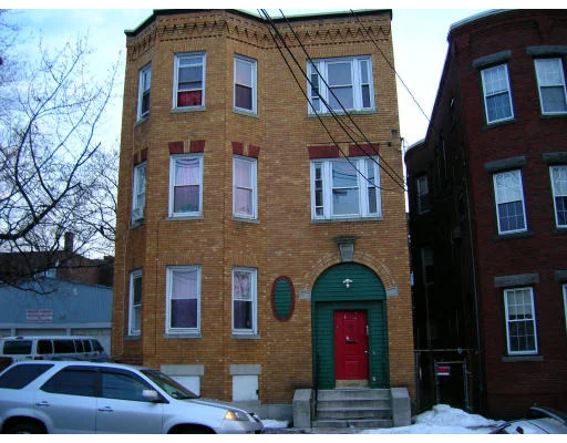 Unit for sale at 261 Chestnut St, Chelsea, MA 02150
