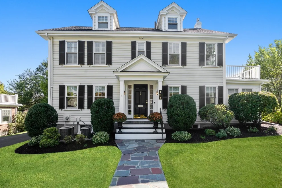 Unit for sale at 164 Common St, Belmont, MA 02478