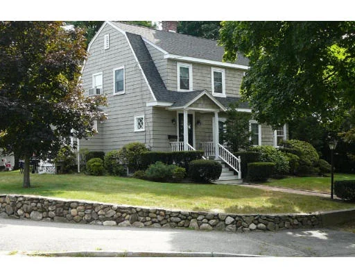 Unit for sale at 11 Forest Glen Rd, Reading, MA 01867