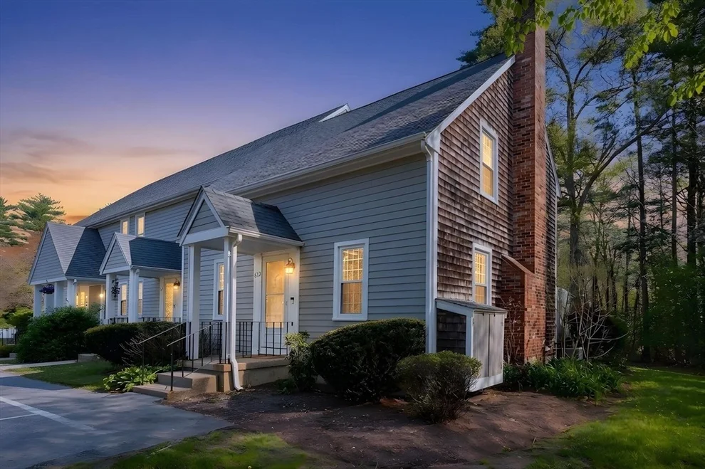 Unit for sale at 630 Twin Lakes Dr, Halifax, MA 02338