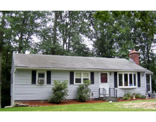 Unit for sale at 5 Karen Dr, Sterling, MA 01564