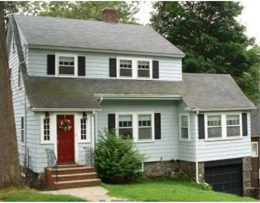 Unit for sale at 16 Ellwood Rd, Melrose, MA 02176