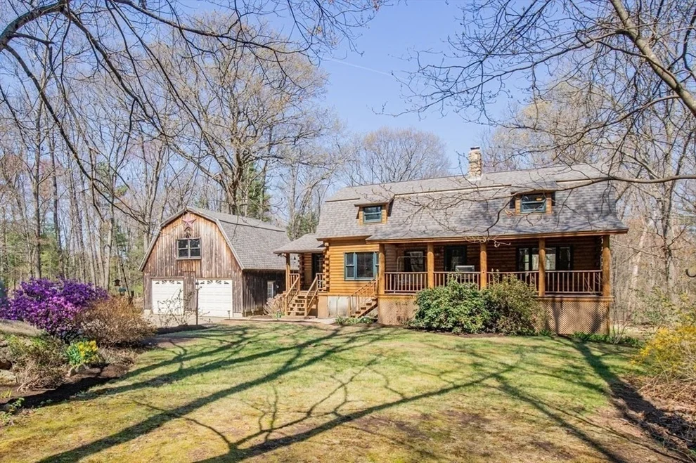 Unit for sale at 15 Old Log Lane, Bellingham, MA 02019