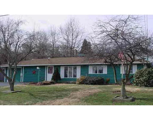 Unit for sale at 14 Hanna Rd, Framingham, MA 01701