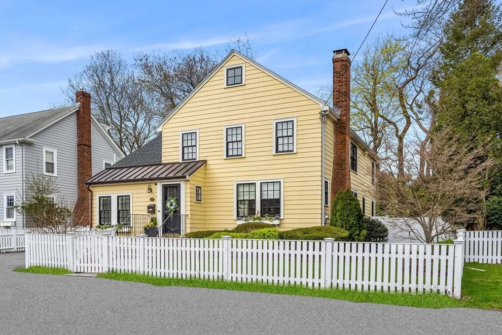 Unit for sale at 13 Thompson Road, Marblehead, MA 01945