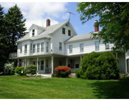 Unit for sale at 112 Dexter St, Cumberland, RI 02864