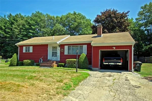 Unit for sale at 34 Betten Ct, Franklin, MA 02038
