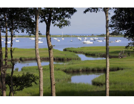Unit for sale at 30 Gardiner Ln, Barnstable, MA 02655