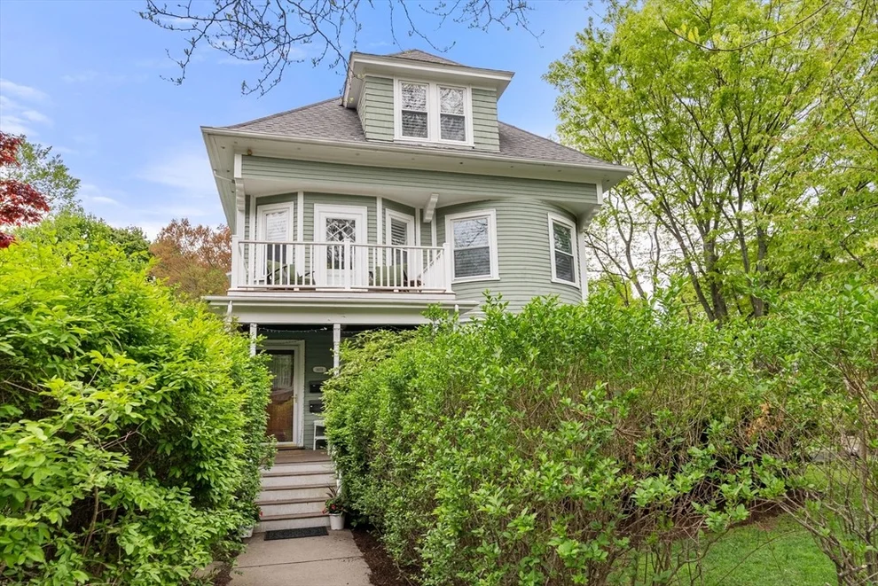 Unit for sale at 1469 Centre St, Newton, MA 02461