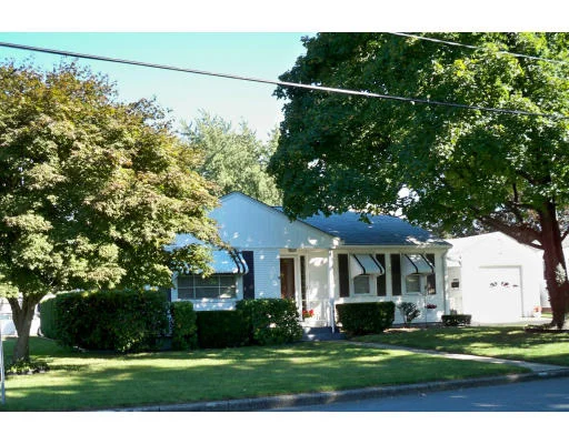 Unit for sale at 108 Benjamin St, Pawtucket, RI 02861