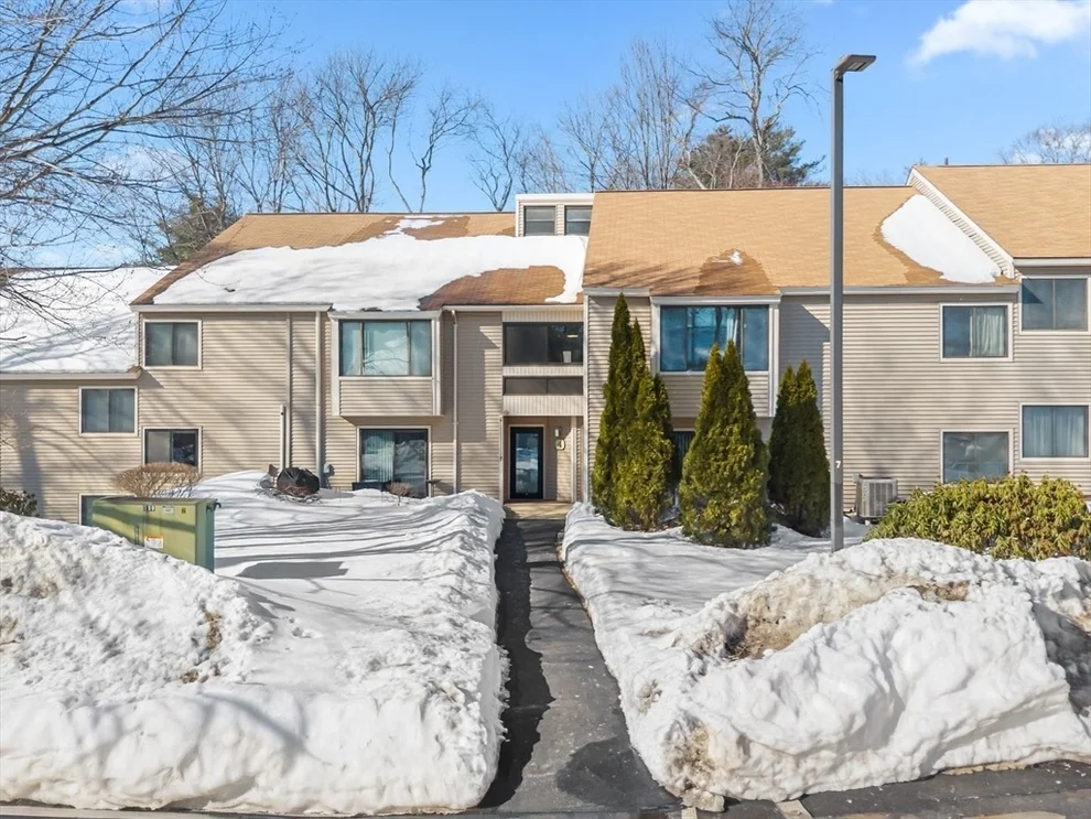 Unit for sale at 4 Thayer Pond Dr, Oxford, MA 01537