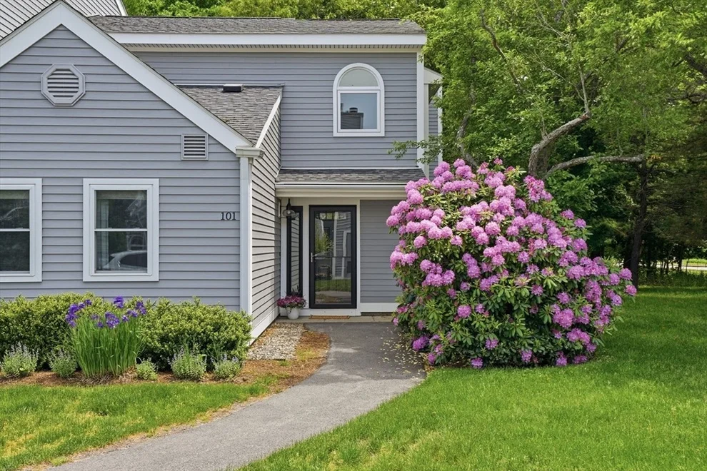 Unit for sale at 101 Tuckers Lane, Hingham, MA 02043