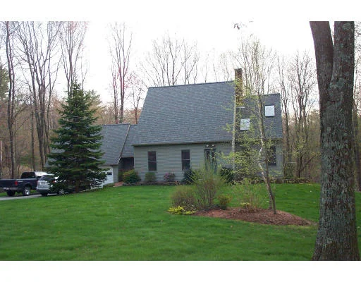 Unit for sale at 216 Greenville St., Spencer, MA 01562