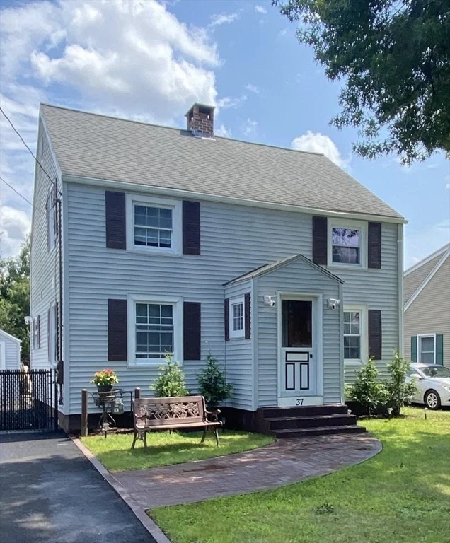 Unit for sale at 37 Chesterfield Ave, Springfield, MA 01118