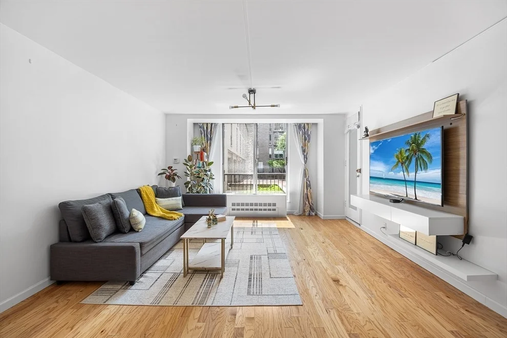 Unit for sale at 99 Pond Ave, Brookline, MA 02445