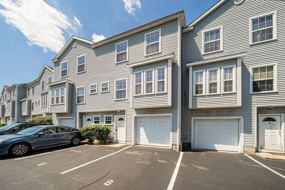 Unit for sale at 184 Washington St, Quincy, MA 02169