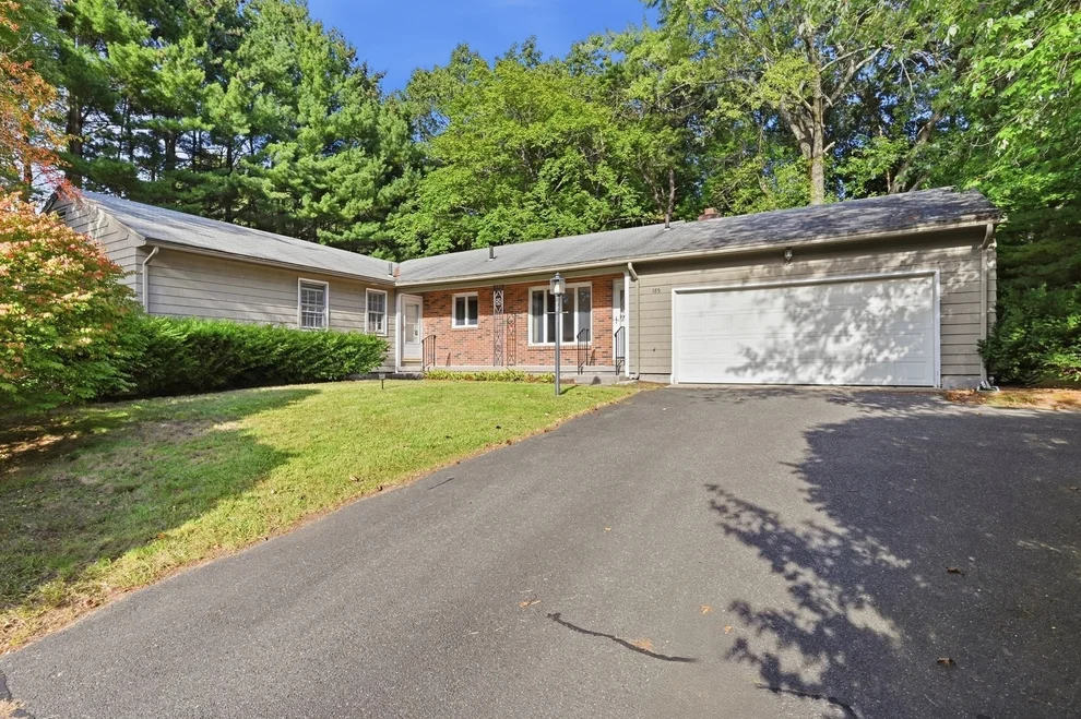 Unit for sale at 185 Redfern Dr, Longmeadow, MA 01106