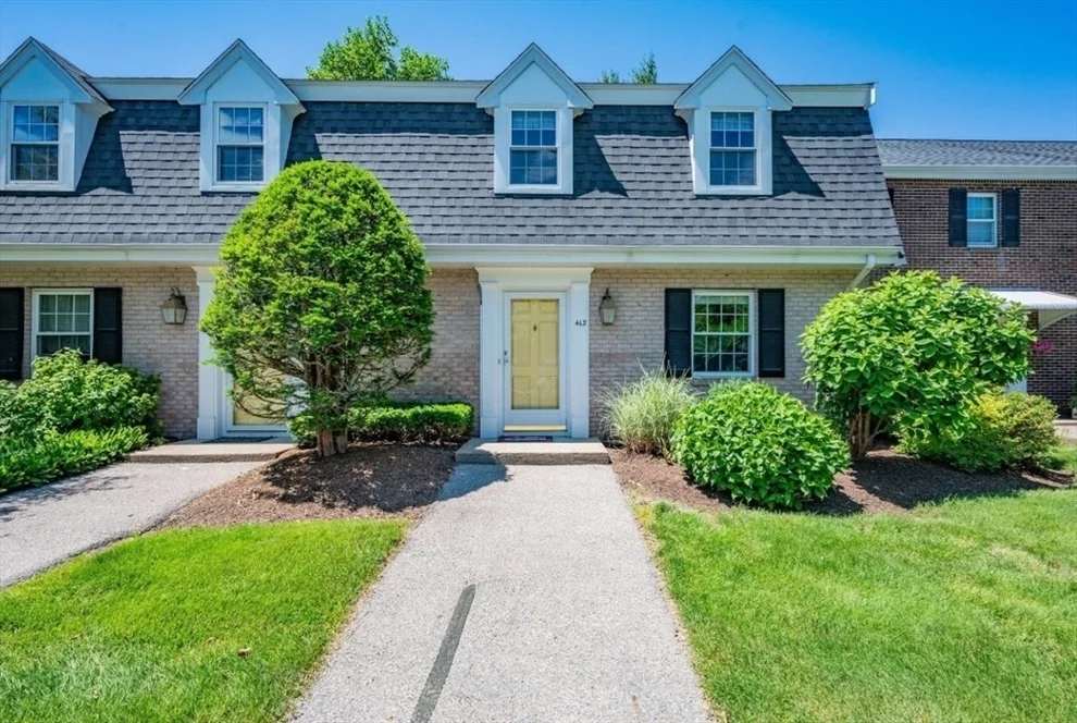 Unit for sale at 413 Erin Rd, Stoughton, MA 02072