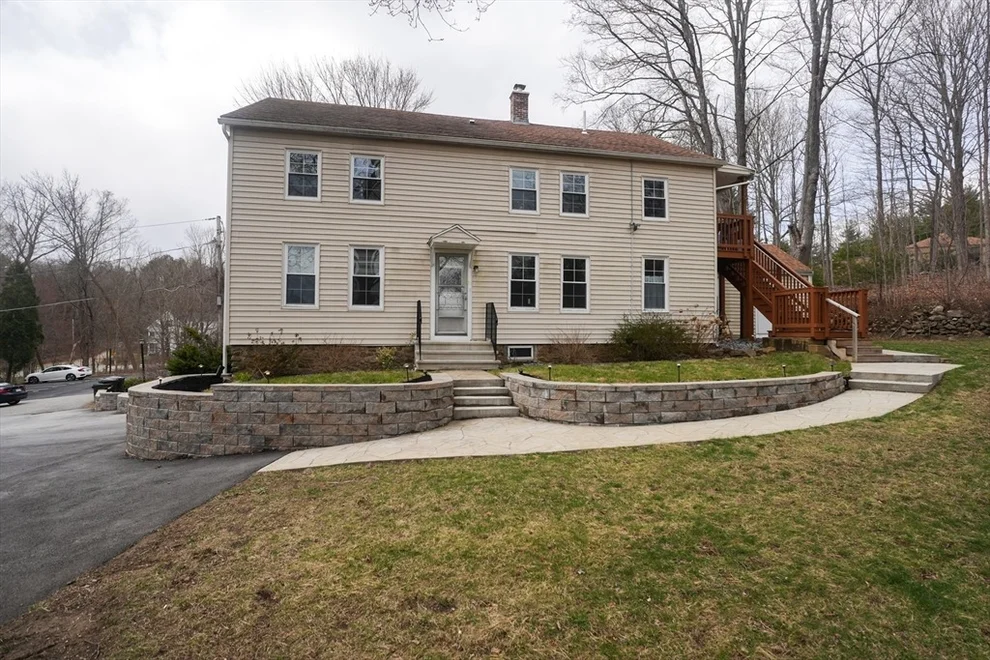 Unit for sale at 10 School St, Sturbridge, MA 01518