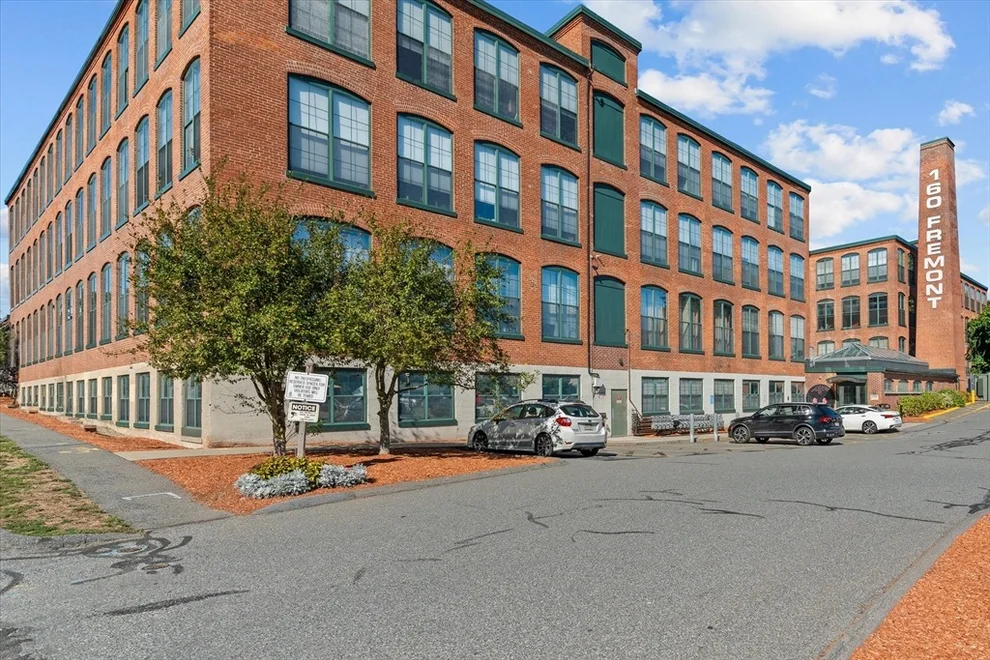 Unit for sale at 160 Fremont St, Worcester, MA 01603