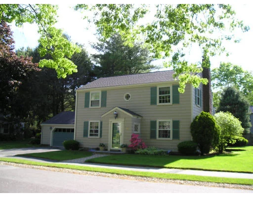 Unit for sale at 14 Lincoln Circle, Swampscott, MA 01907