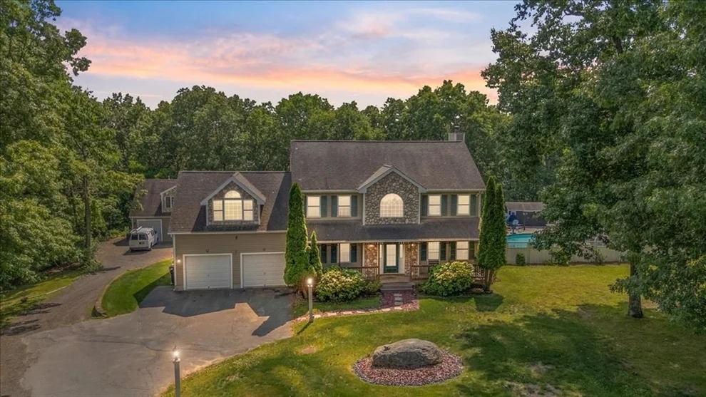 Unit for sale at 10 Blye Rd, Haverhill, MA 01832