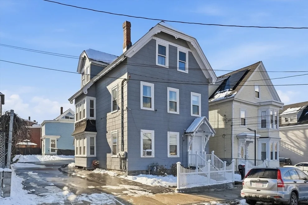 Unit for sale at 40 Fairmont St, Lawrence, MA 01841