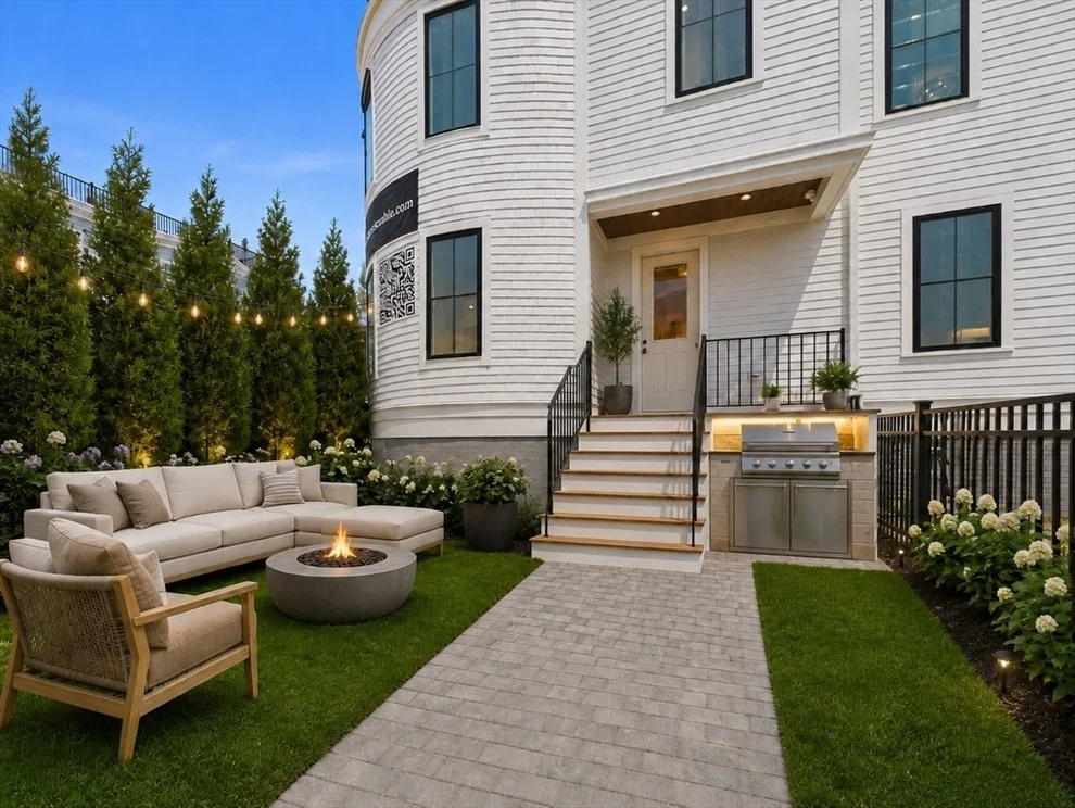 Unit for sale at 1674 Columbia, Boston, MA 02127