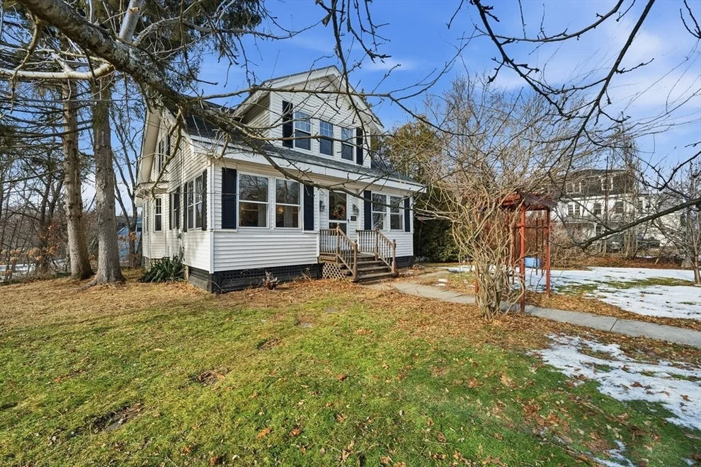 Unit for sale at 21 High St, Pepperell, MA 01463