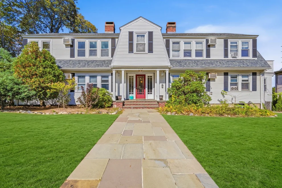 Unit for sale at 1145 Boylston St, Newton, MA 02464
