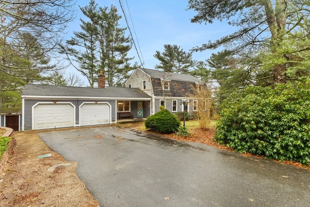 Unit for sale at 10 Anchor Dr, Plymouth, MA 02360