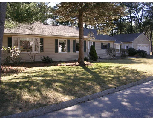 Unit for sale at 7 Newport Lane, Medfield, MA 02052