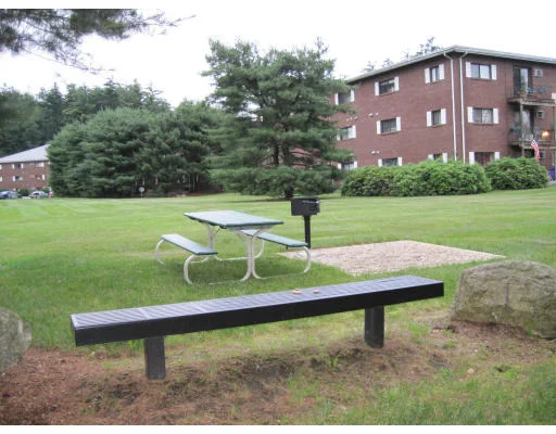 Unit for sale at 276 Codman Hill Rd, Boxborough, MA 01719