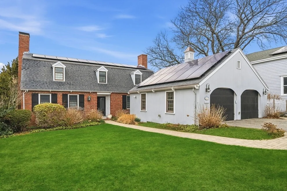 Unit for sale at 31 Lincoln House Point, Swampscott, MA 01907