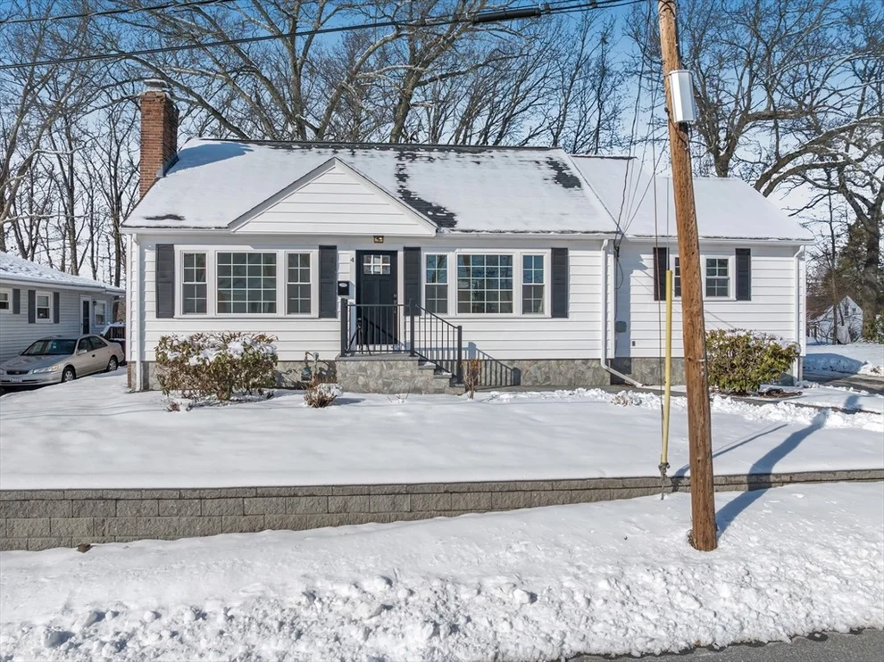 Unit for sale at 4 Hancock St, Shrewsbury, MA 01545