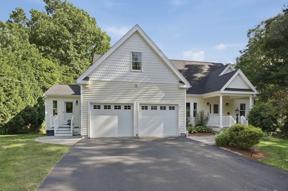Unit for sale at 29 Midgley Circle, Grafton, MA 01536