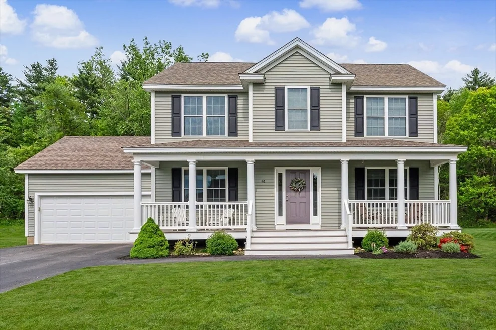 Unit for sale at 41 Schwinn Dr, Nashua, NH 03062