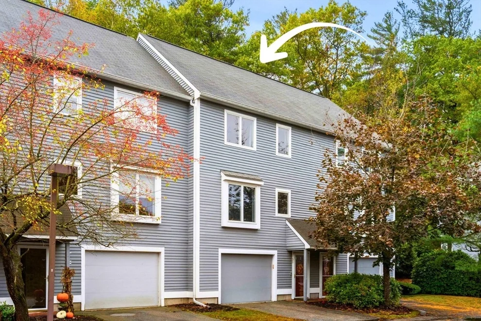 Unit for sale at 30 Country Hill Ln, Haverhill, MA 01832