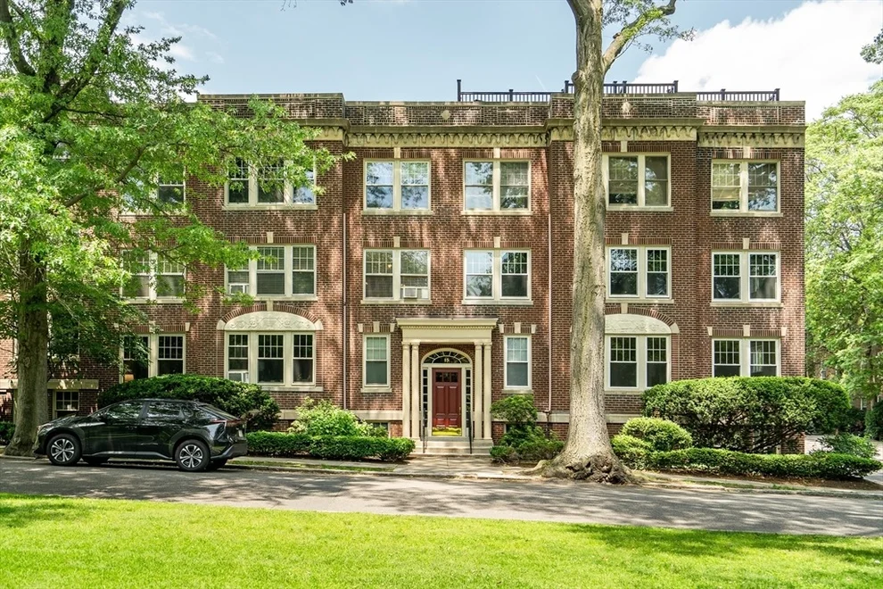 Unit for sale at 15 Thatcher St, Brookline, MA 02446