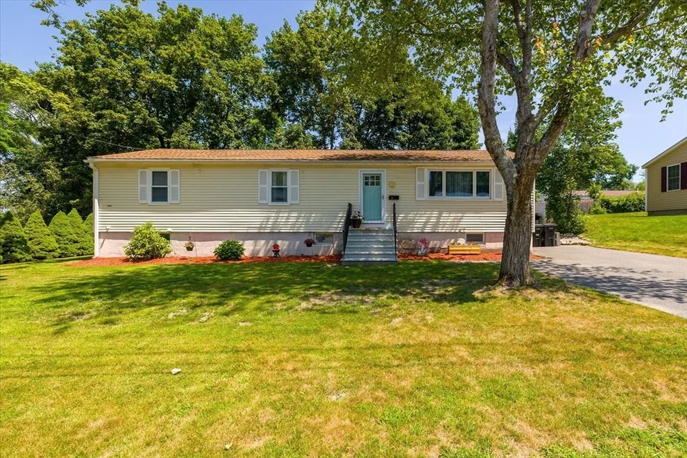 Unit for sale at 14 Grosvenor St, Ayer, MA 01432