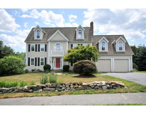 Unit for sale at 3 Garfield Dr, Westborough, MA 01581