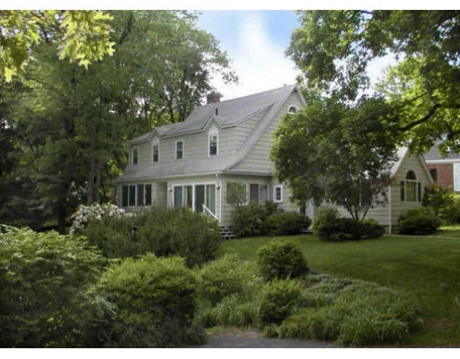 Unit for sale at 18 Chesterford Rd, Winchester, MA 01890